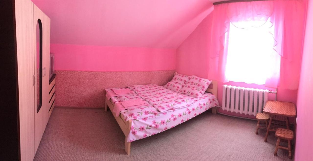 Apartamento У Ондраша Yasinya Exterior foto